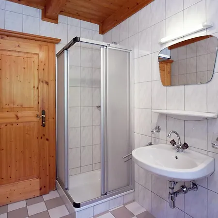 Cosy Near Area Apartment *