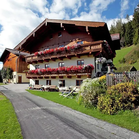 Appartement Alpine Retreat With Mountain Views Wagrain